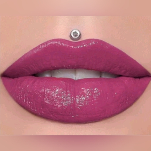 Jeffree Star Supreme Gloss - More Than Friends (Berry Pink) - Picture 2 of 2